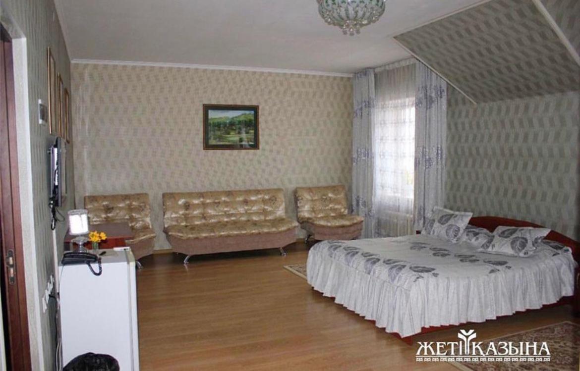 Гостиничный Комплекс Жеты Казына Zharkent Dış mekan fotoğraf